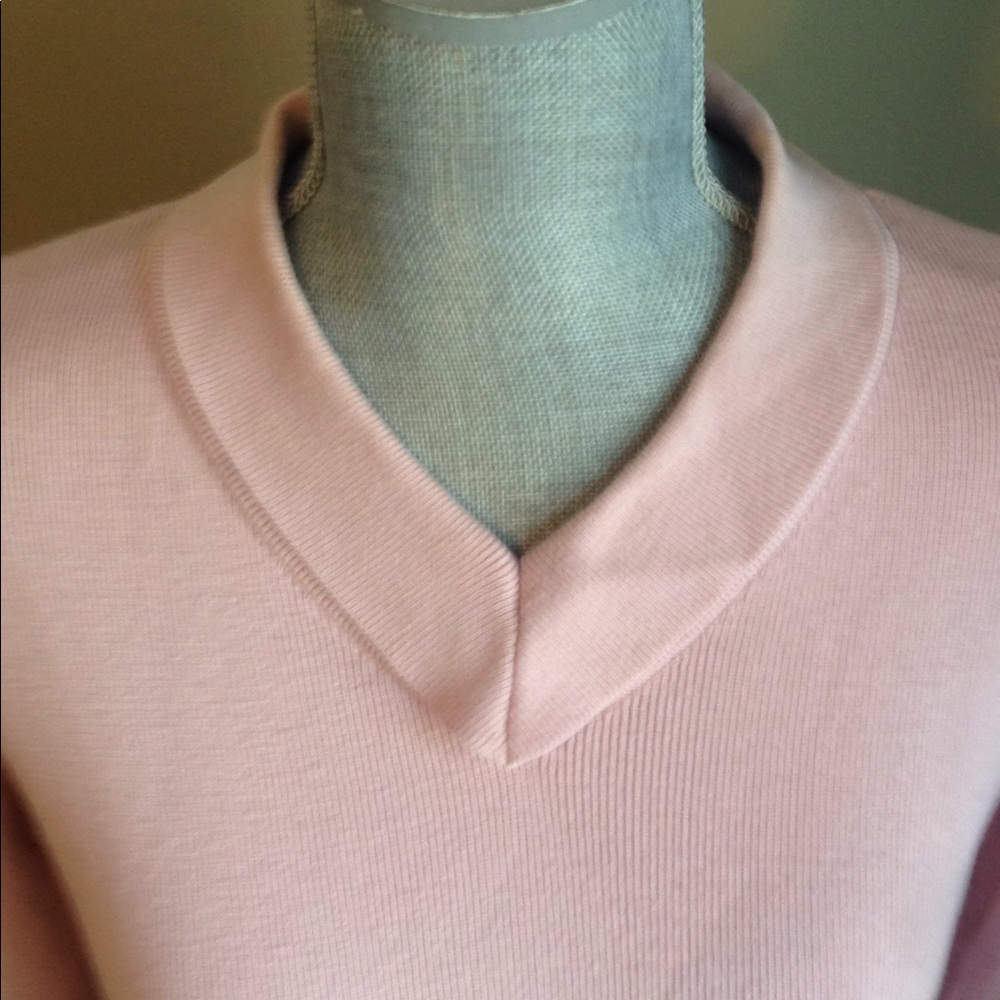 Pink sweater - Picture 2 of 6